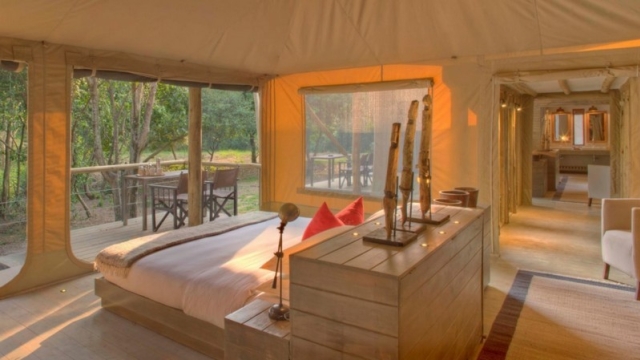 Roaming in Style: Unveiling Exquisite Luxury Safari Accommodation.