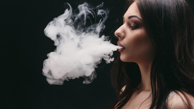 The Ups and Downs of Vaping: A Closer Look at its Pros and Cons