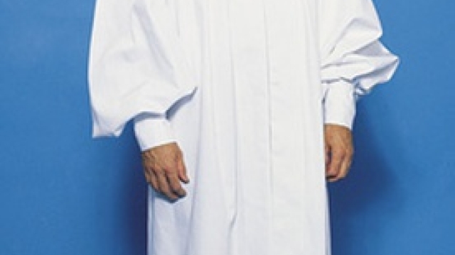 Divine Drape: The Ultimate Guide to Pastor Baptism Robes